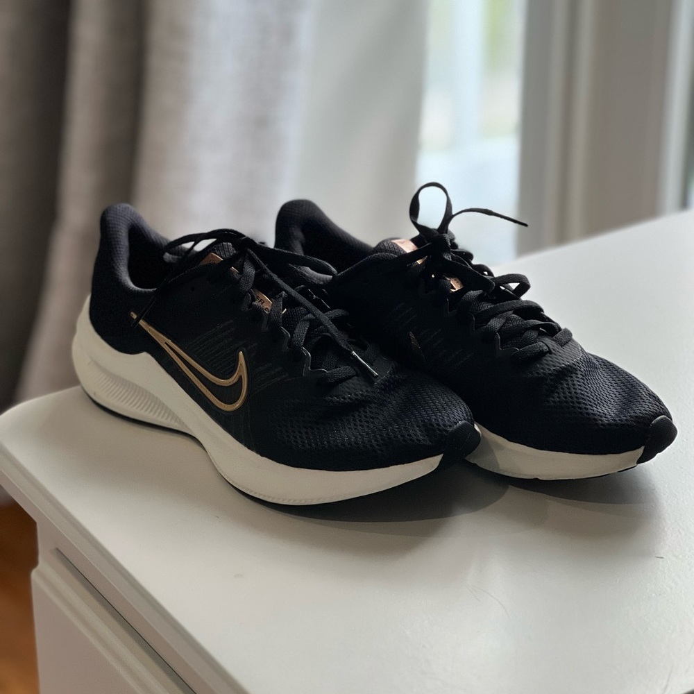 Nike Downshifter! Black and gold. Size 6.5!